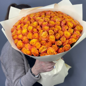 Букет из 101 огненной розы (40 см) в Озерах