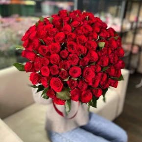 Букет "Классический" из 101 красной розы Кения (60 см) в Озерах