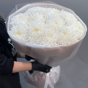 Букет из 11 белых хризантем  в Озерах