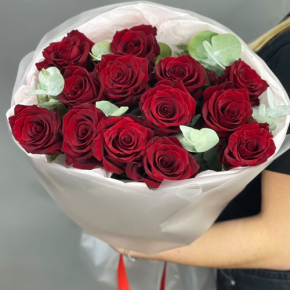 Букет из 13 роз Эквадор Эксплорер (60 см) в Озерах