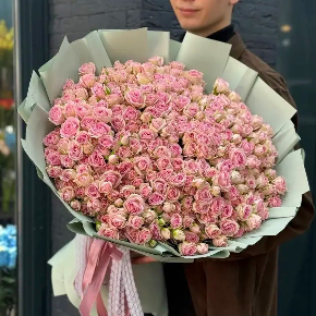 Букет из 101  нежно -розовой кустовой розы (70 см) в Озерах