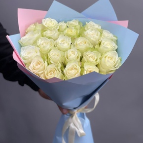 Букет 25 белых роз Кения (50 см) в Озерах