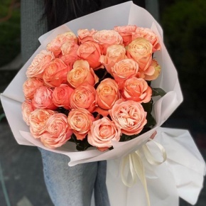 Букет из 23 пионовидных роз Эквадор сорта Кахала (60см) в Озерах