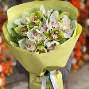 Букет "Бруклин" из орхидей и альстромерий в Озерах