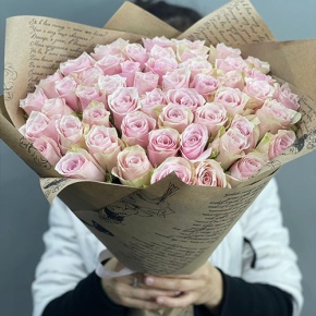 Букет из 51 пастельной розы (40 см) в Озерах
