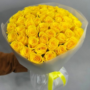 Букет "Золотце" из 51 лимонной розы (40 см) в Озерах