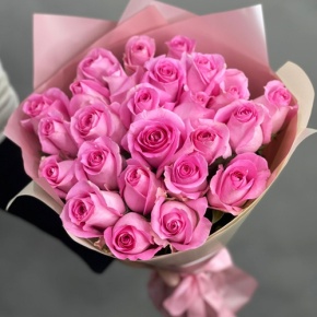 Букет из 25 розовых роз кения (40 см) в Озерах
