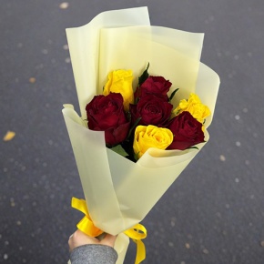 Букет из 7 Кенийских роз (40 см) в Озерах