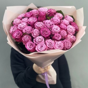 Букет из 51 розы Космик (50 см) в Озерах