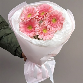 Букет из 5 розовых гербер мини в Озерах