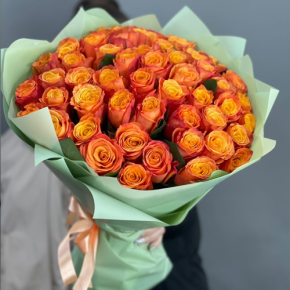 Букет из 71 огненной розы (40 см) в Озерах