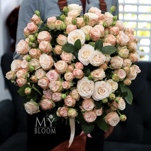 Букет 51 пионовидная роза Бомбастик (60 см) в Озерах